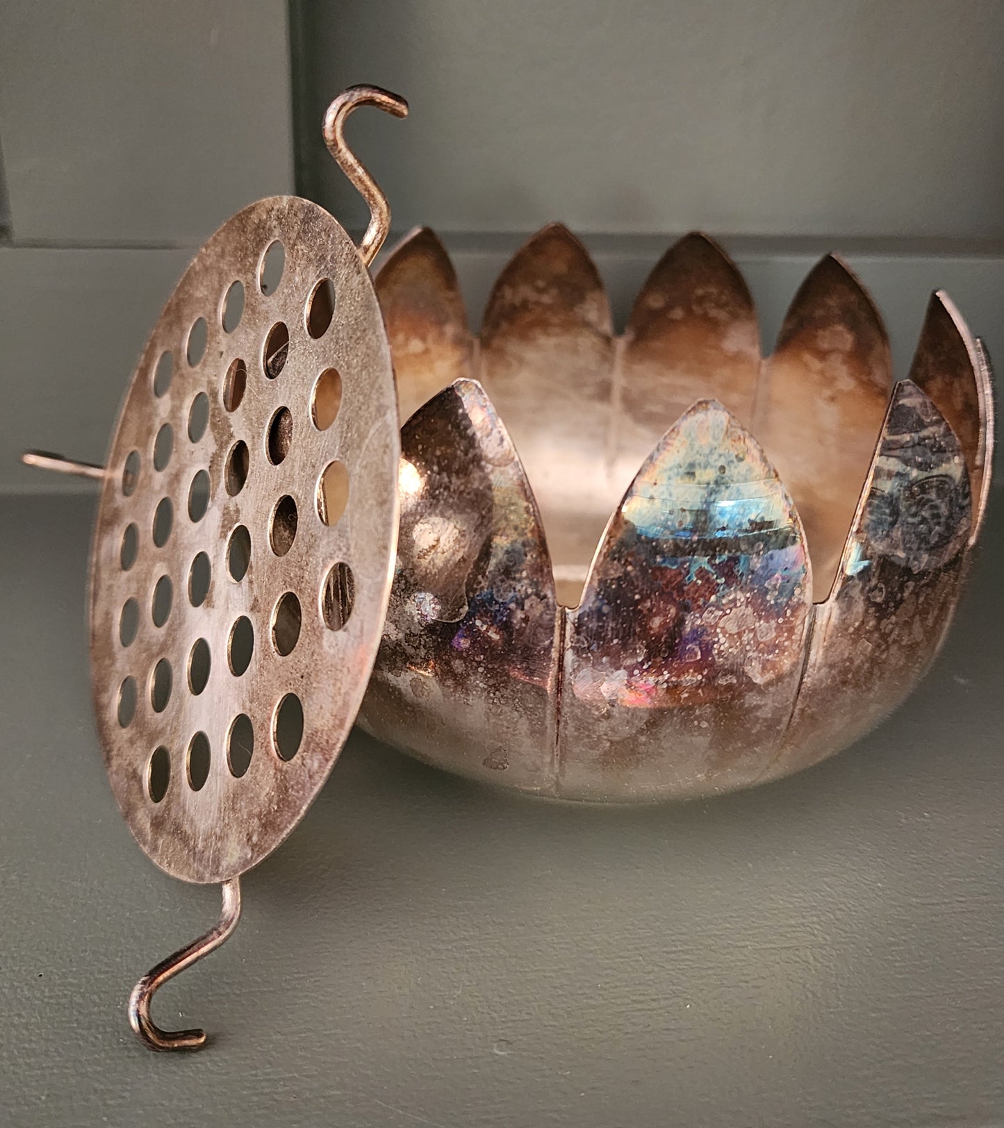 Mid-Century Modern Silver-plated Lotus Flower Bowl - Sculptural piece designed by Reed & Barton