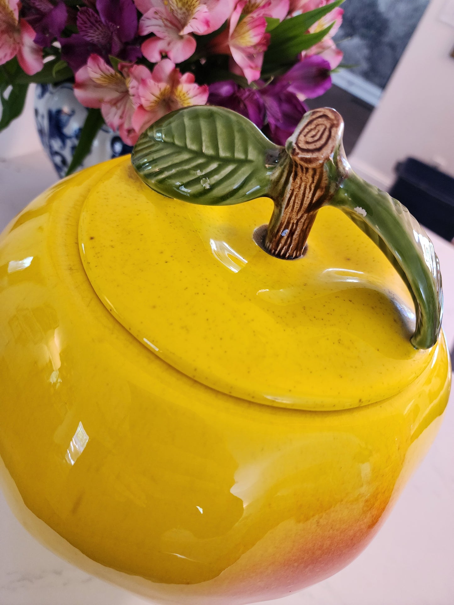 Vintage McCoy Yellow Blushing APPLE Cookie Jar